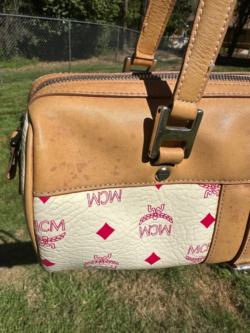 MCM Pink & White Logo-Print Shoulder Bag with Pink Accents with COA - Picture 13 of 17